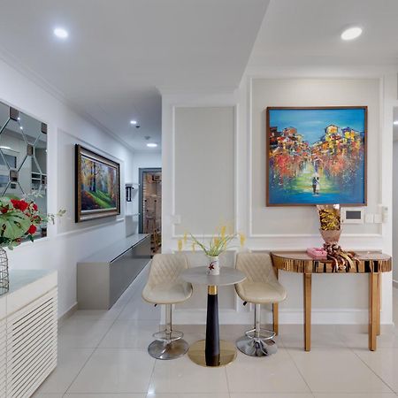 הו צ'י מין סיטי Smile Home - Saigonroyal - Tresor Apartment - Center District 4 מראה חיצוני תמונה